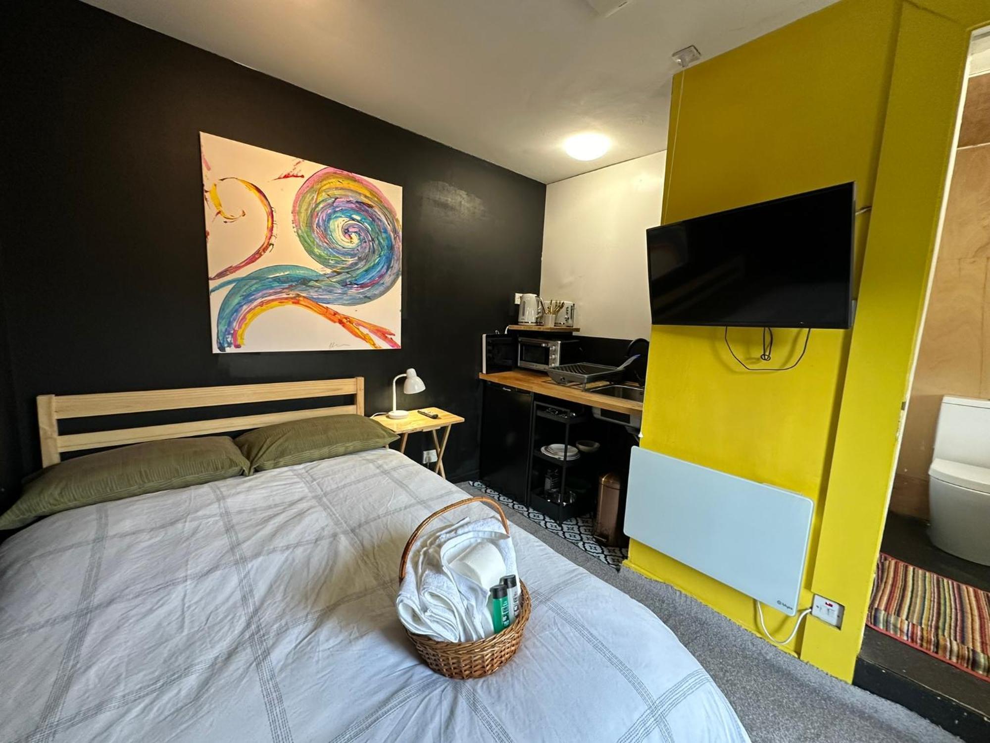 Apartamento Mini With Private Patio And Free Parking