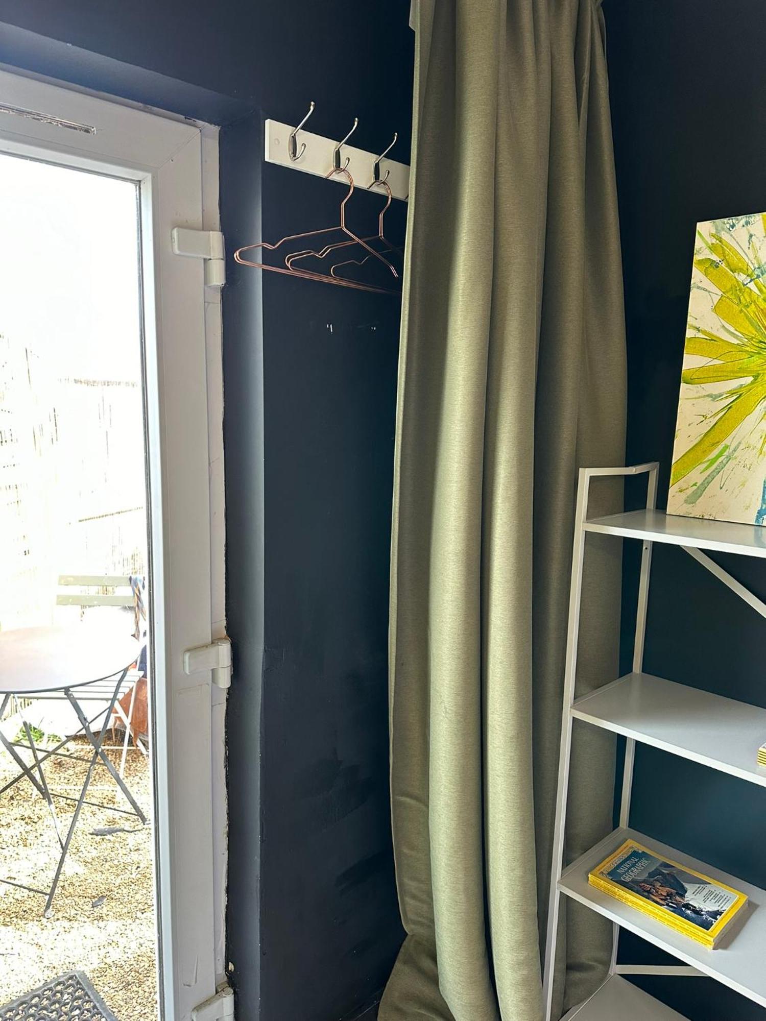 Apartment Mini With Private Patio And Free Parking *